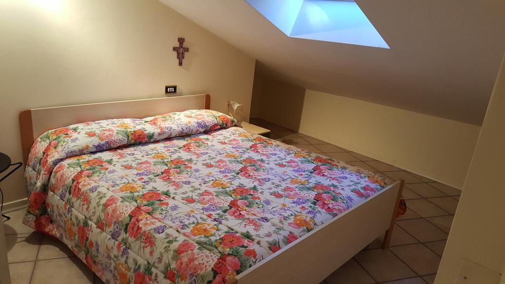 Residence Di Via Perugina 22 Gubbio Bagian luar foto